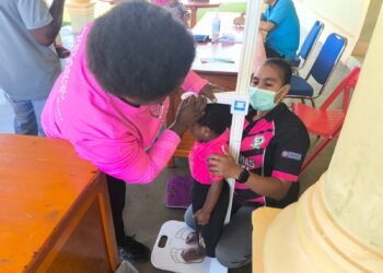 Bhayangkari Polres Mamberamo Tengah Bersinergi dengan Puskesmas Kobakma Gelar Posyandu dan Pemeriksaan Kesehatan