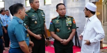 Kaskostrad Pimpin Upacara 17-an Bulan Januari di Makostrad