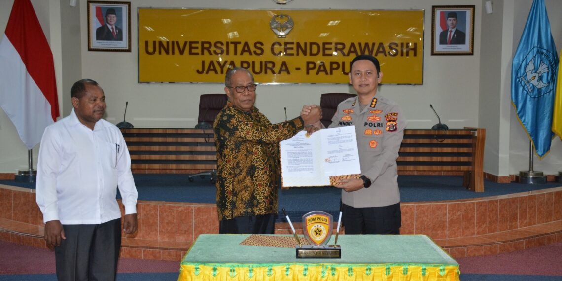 Polda Papua Perkuat SDM Polri Melalui Kerja Sama dengan Universitas Cenderawasih dan Pembukaan Kelas Magister Hukum
