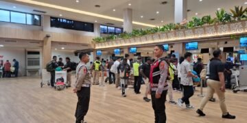 Alumni SIP Angkatan 50 Polda Papua Serahkan Bantuan Material Masjid dan Buka Puasa Bersama Santri Papua Madani