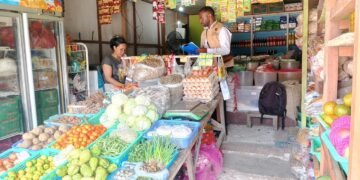 Satgas Saber Polres Yalimo Lakukan Pengecekan Harga Bahan Pokok di Pasar Sentral Elelim