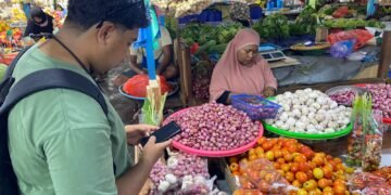 Satgas Saber Polres Yalimo Lakukan Pengecekan Harga Bahan Pokok di Pasar Sentral Elelim