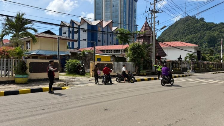 Polda Papua Perkuat Disiplin Personel pada Hari ke-10 Operasi Ketupat Cartenz 2026