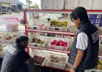 Sat Reskrim Polres Yalimo Cek Harga Bahan Pokok Pasca Lebaran, Harga Masih di Atas HET