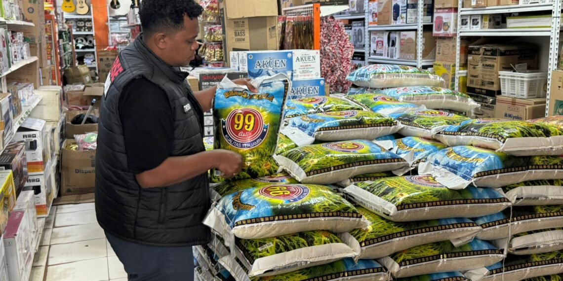 Satgas Pangan Polda Papua Pantau Harga dan Pasokan Bahan Pokok di Pasar Hamadi