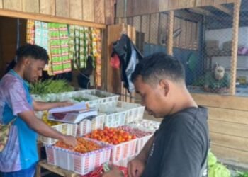 Polres Jayawijaya Pantau Harga Beras di Retail Modern dan Pasar Pootikelek