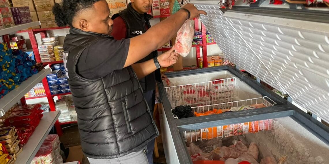 Polres Jayawijaya Pantau Harga Beras di Retail Modern dan Pasar Pootikelek