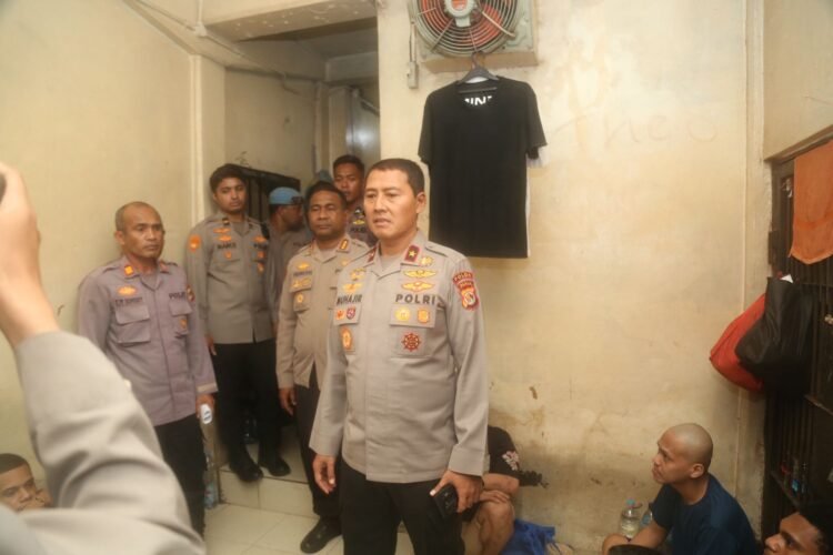 Wakapolda Papua Perkuat Pengawasan Internal, Pastikan Fasilitas dan Pelayanan Polresta Jayapura Kota Optimal