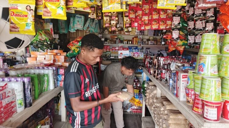 Polres Jayawijaya Lakukan Pengecekan Harga Beras di Retail Modern dan Pasar Tradisional Wamena