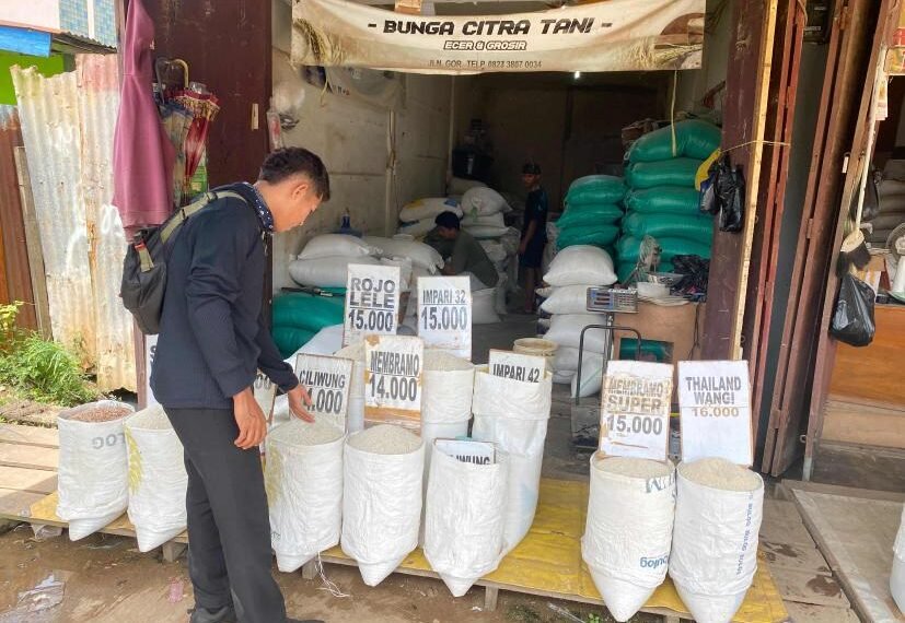 Polres Jayawijaya Lakukan Pengecekan Harga Beras di Retail Modern dan Pasar Tradisional Wamena