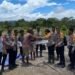 Wujud Kepedulian Polri, Bantuan Seng Diserahkan ke Gereja Katolik Kobakma