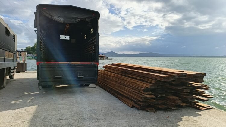 Kebakaran Hanguskan Belasan Ruko di Jalan Irian–Trikora Wamena, Polisi Bergerak Cepat Lakukan Penanganan