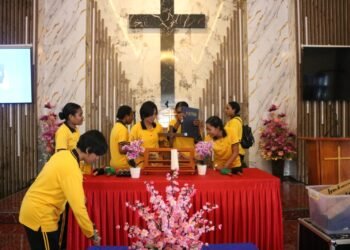 Persiapan Peresmian Gereja Terang Bhara Daksa, Personel Polda Papua Gelar Kurve Bersama dan Gladi