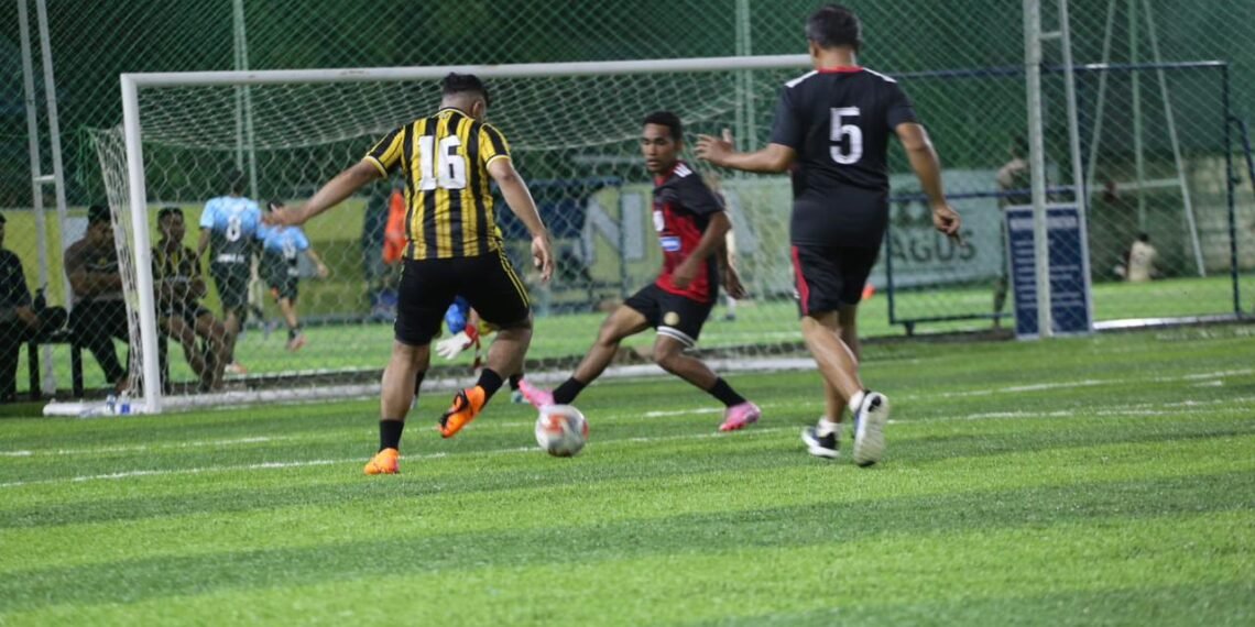 Pererat Sinergitas Melalui Olahraga, Tim Minisoccer Polda Papua Taklukkan Pertamina Patra Niaga dalam Laga Persahabatan
