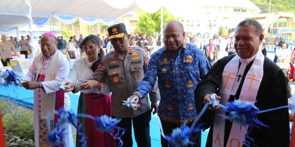 Peresmian Gereja Oikumene Terang Bhara Daksa Polda Papua Perkuat Pembinaan Mental dan Spiritual Personel