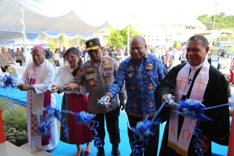 Peresmian Gereja Oikumene Terang Bhara Daksa Polda Papua Perkuat Pembinaan Mental dan Spiritual Personel