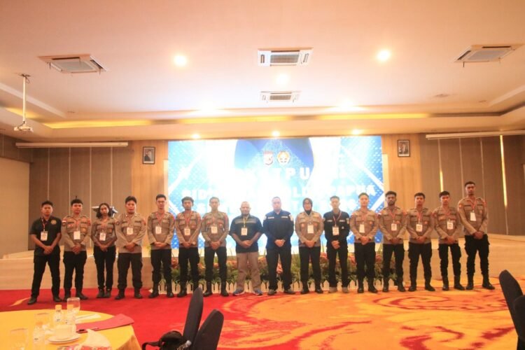 Polres Jayapura Optimalkan Ketahanan Pangan, Laksanakan Pemupukan Tanaman Jagung di Doyo Lama