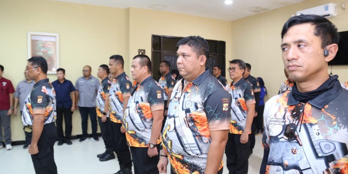 Polres Jayapura Optimalkan Ketahanan Pangan, Laksanakan Pemupukan Tanaman Jagung di Doyo Lama