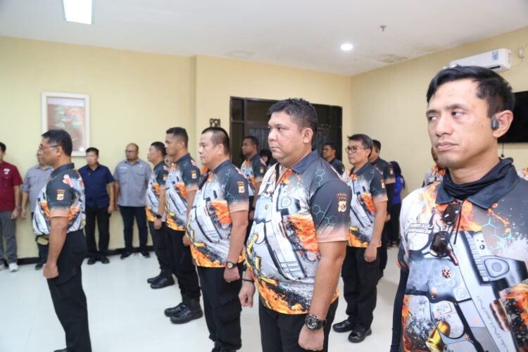Polres Jayapura Optimalkan Ketahanan Pangan, Laksanakan Pemupukan Tanaman Jagung di Doyo Lama