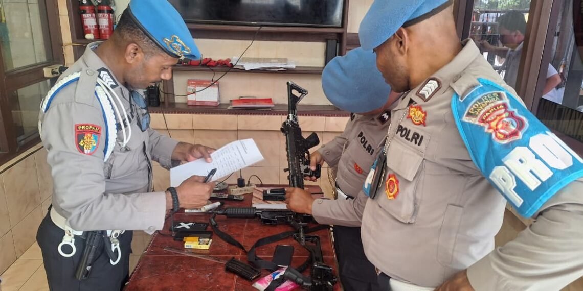 Penegakan Disiplin Internal, Bidpropam Polda Papua Laksanakan Gaktibplin dan Sosialisasi di Polres Jayapura dan KP3 Udara Sentani