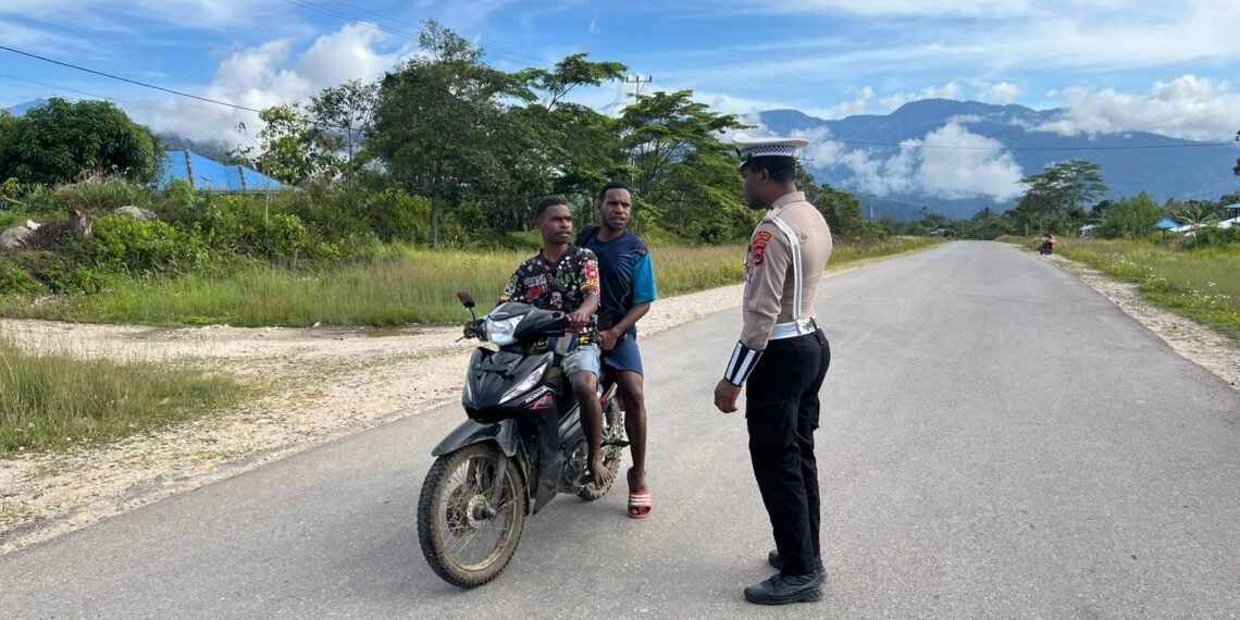 Polisi Sambangi Sekolah di Muara Tami, Perkuat Edukasi Kamtibmas bagi Pelajar