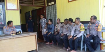 Kapolres Sarmi Kunjungi Polsek Tor Atas, Serap Aspirasi Tokoh Adat dan Kepala Kampung