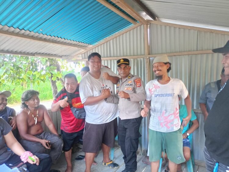 Kapolres Sarmi Kunjungi Polsek Tor Atas, Serap Aspirasi Tokoh Adat dan Kepala Kampung