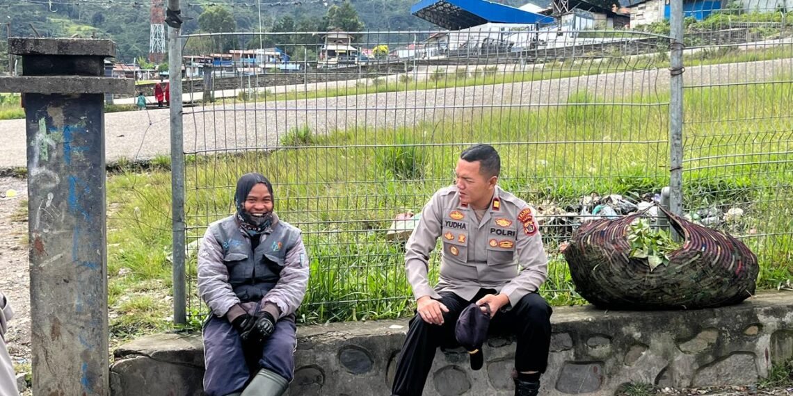 Sentuhan Humanis Polres Tolikara, Hadirkan Keamanan dan Kedekatan di Tengah Warga