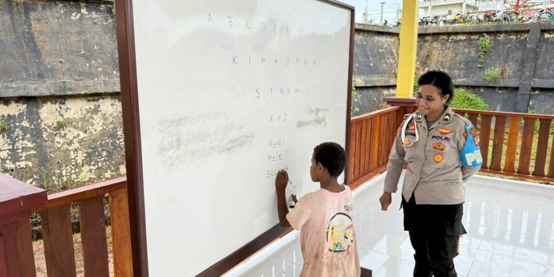 Polres Boven Digoel Gelar Pembelajaran Bagi Anak Putus Sekolah, Wujud Kepedulian terhadap Pendidikan