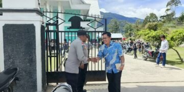 Polres Mamberamo Tengah Bangun Komunikasi dengan Tokoh Intelektual Terkait Perkembangan Situasi di Kobakma