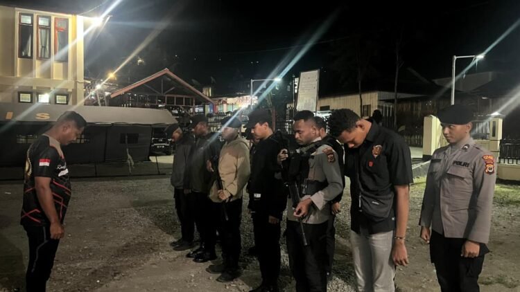 Patroli Malam Humanis, Polres Tolikara Perkuat Harkamtibmas di Kota Karubaga