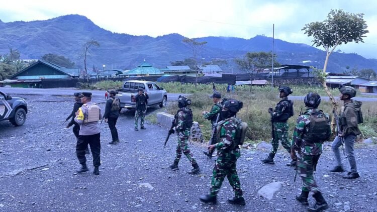 Polsek Nimbokrang Monitoring Persiapan Panen Jagung untuk Dukung Ketahanan Pangan Nasional