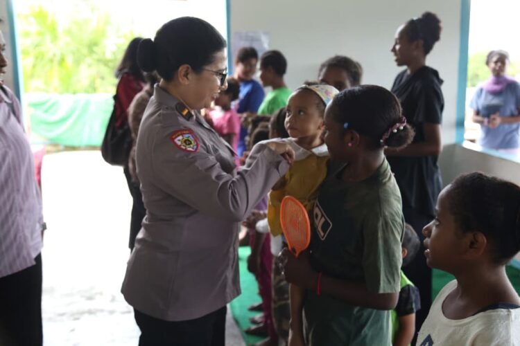 Momentum Kenaikan Yesus Kristus, Persekutuan Oikumene Polda Papua Tebar Kepedulian di Sentani