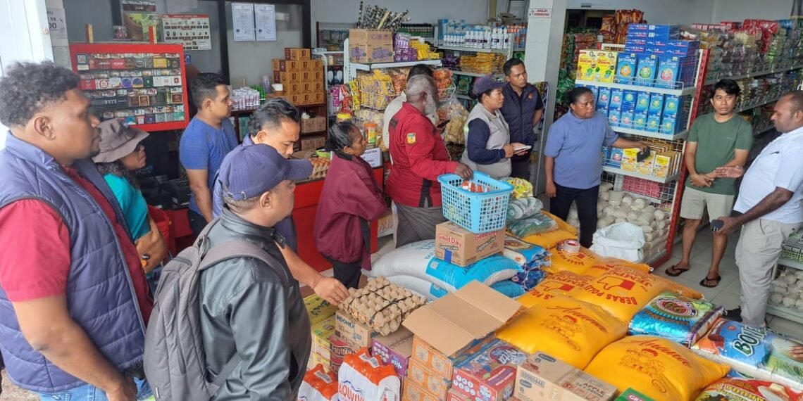 Jaga Stabilitas Pangan Jelang Idul Adha, Polres Sarmi dan Pemda Lakukan Sidak Pasar serta Pertokoan