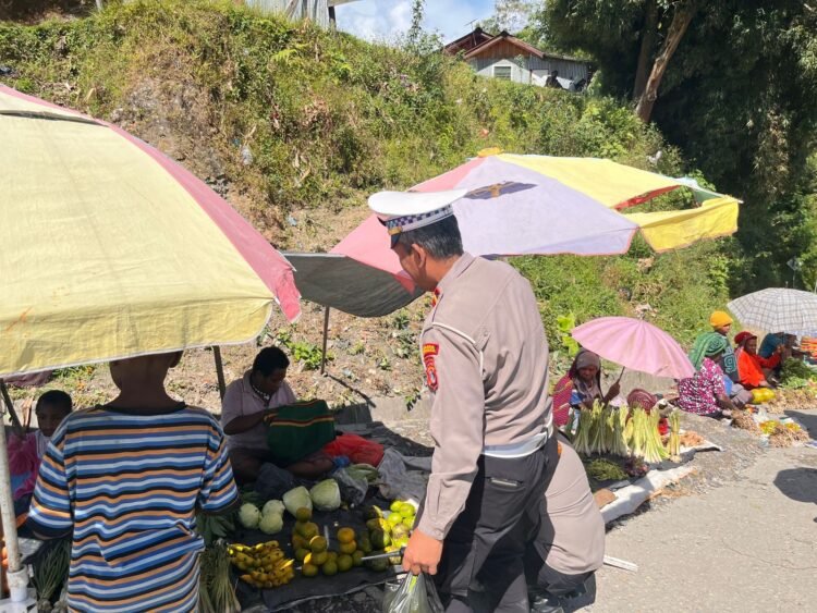Polres Tolikara Intensifkan Patroli Pengamanan Idul Adha, Pastikan Kota Karubaga Tetap Kondusif