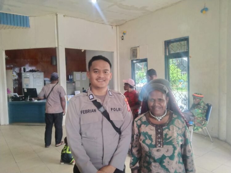 Hadirkan Rasa Aman bagi Nasabah, Personel Polres Tolikara Intensifkan Pengamanan Bank Papua